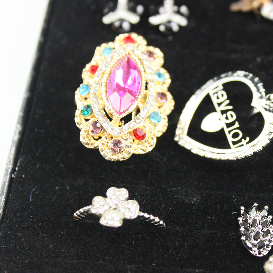 Boîte à bijoux en résine de décoration de chrysanthème de peinture de diamant de forme spéciale de bricolage