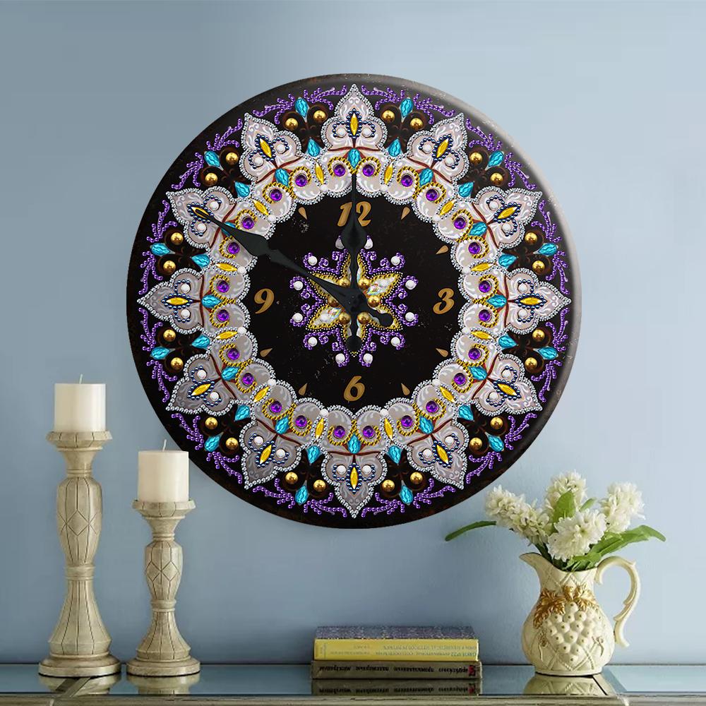 Horloge Mandala | Pendentif d'horloge de peinture au diamant de forme spéciale 