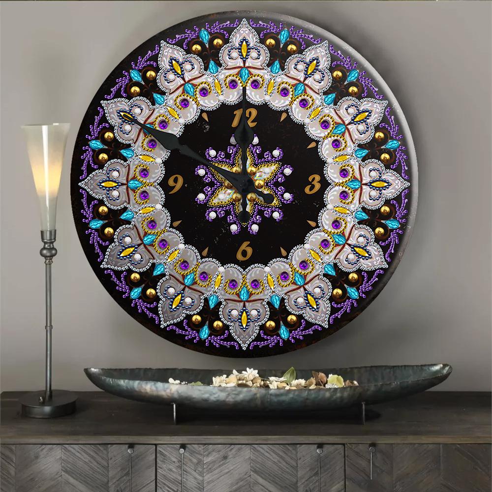 Horloge Mandala | Pendentif d'horloge de peinture au diamant de forme spéciale 