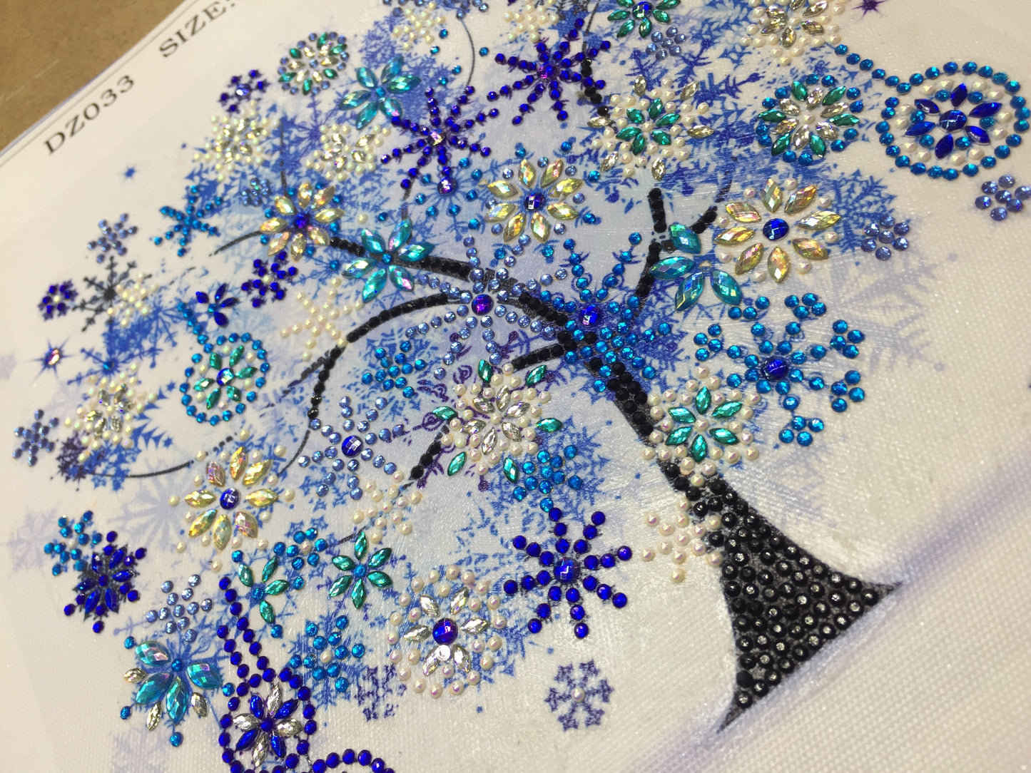 Four seasons tree winter | Special Shaped Diamond Painting Kits