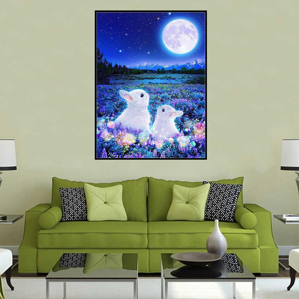 Lapin blanc et lune | Kits complets de peinture au diamant rond 