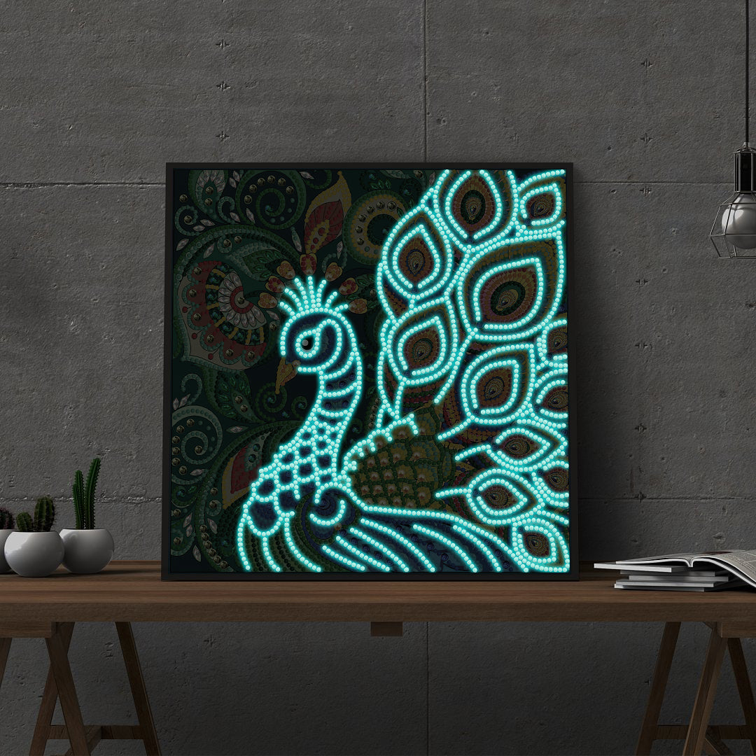 peacock | Luminous Diamond Painting Kits