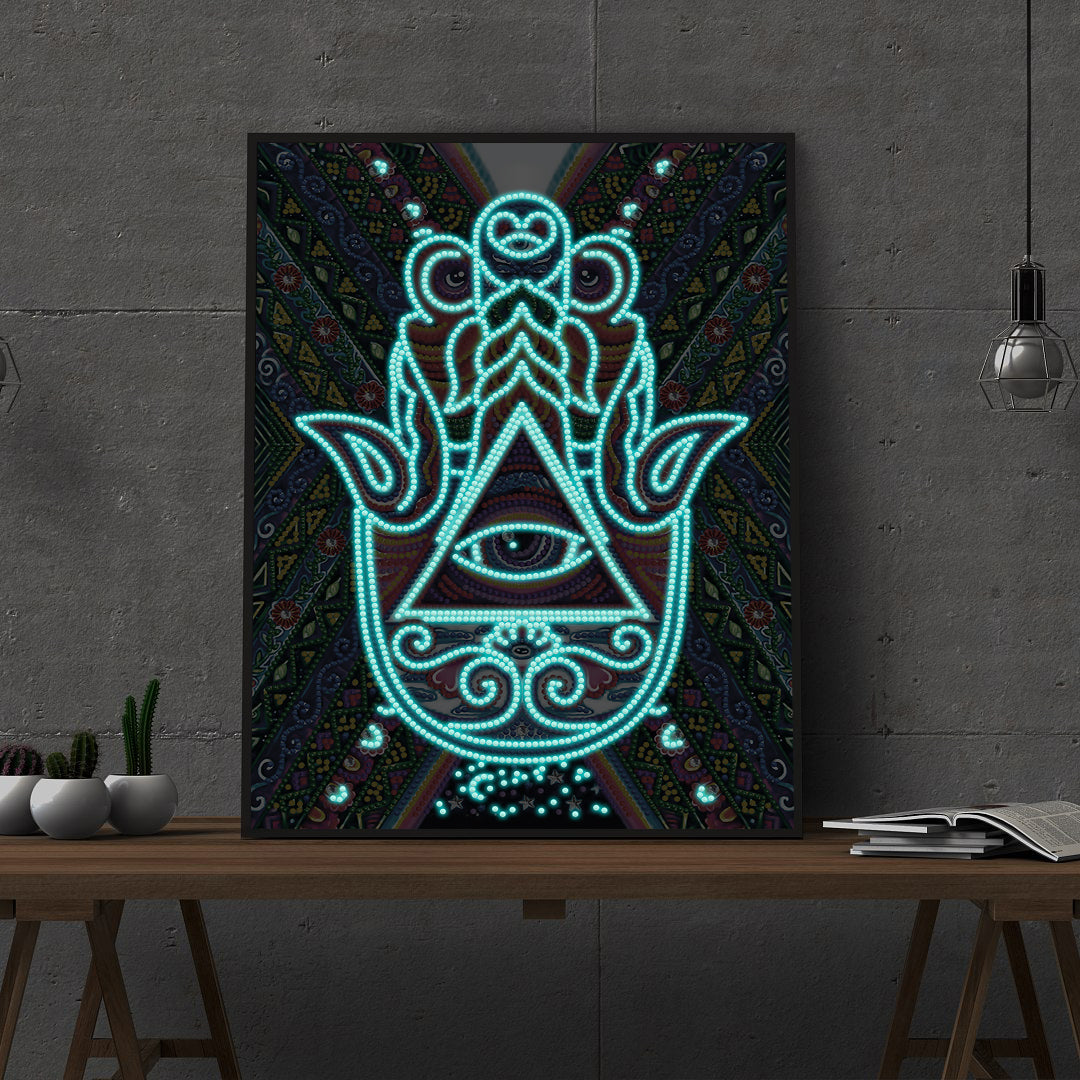 totem | Luminous Diamond Painting Kits