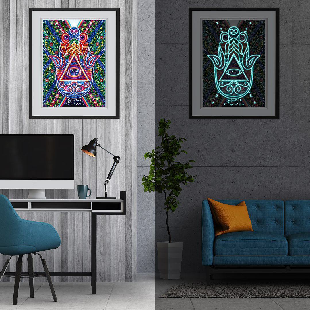 totem | Luminous Diamond Painting Kits